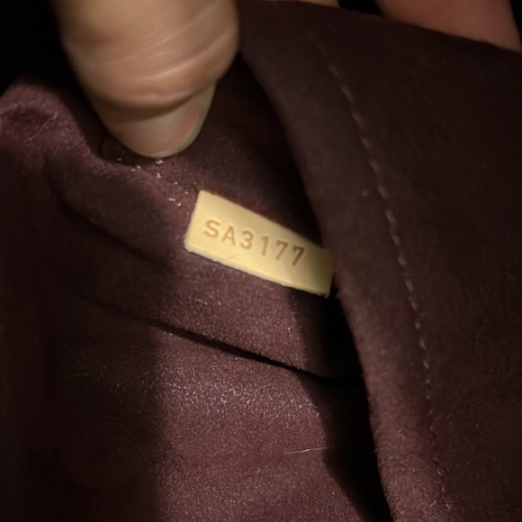 authentic louis vuitton melie hobo with strap/crossbody strap - Picture 15 of 17